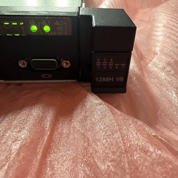 FusionServer 1288H V6 2*Xeon Gold 6338 2*32GB RAID 9460-8i 2G 8SFF 1.92TB 1U Rack Server FusionServer 1288H V6